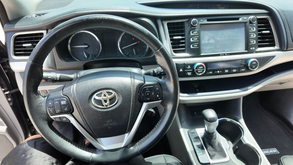 2014 Toyota Highlander XLE - Photo 7
