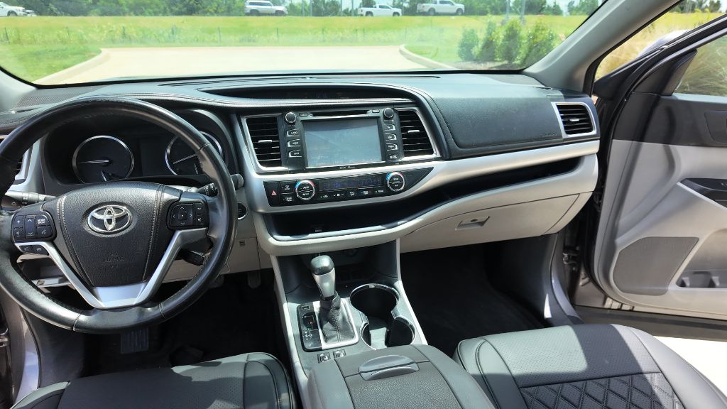 2014 Toyota Highlander XLE - Photo 6